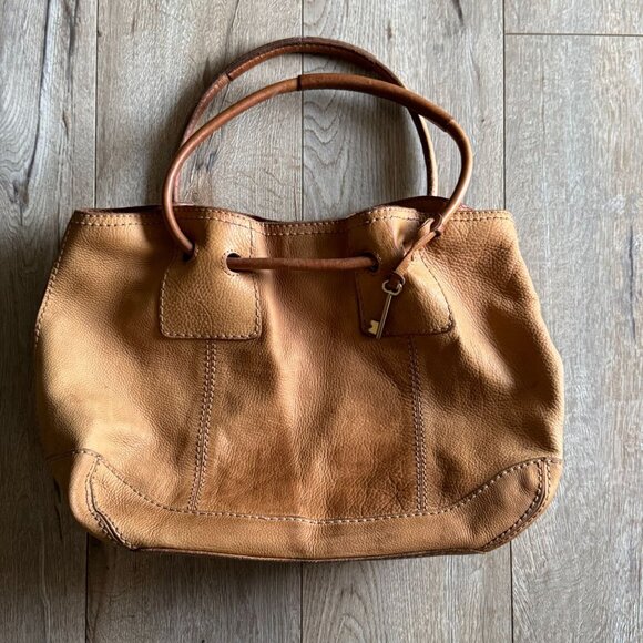 Vintage Fossil Tan Genuine Leather Round Shoulder Strap Key Charm Large Hobo Bag - Picture 8 of 16